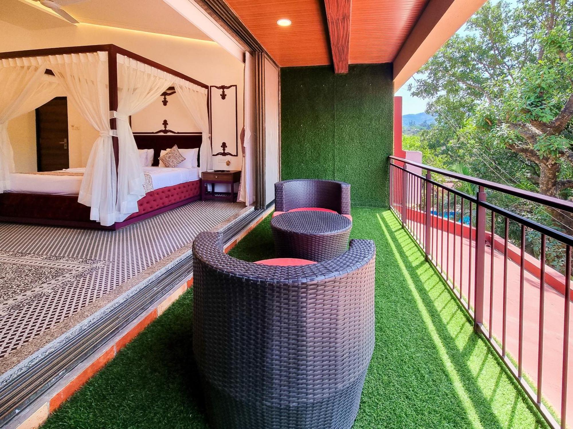 Zaras Resort Khandala ロナバラ エクステリア 写真